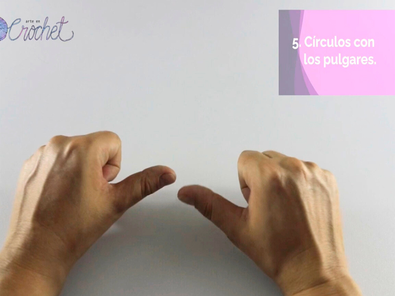 Círculos con pulgares

círculos con los pulgares ejercicio para tejedoras para relajar articulaciones