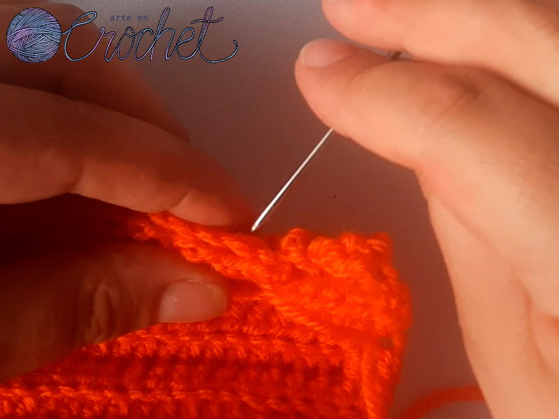 Union laterales del cuepro de la calabaza a crohcet tejido recto